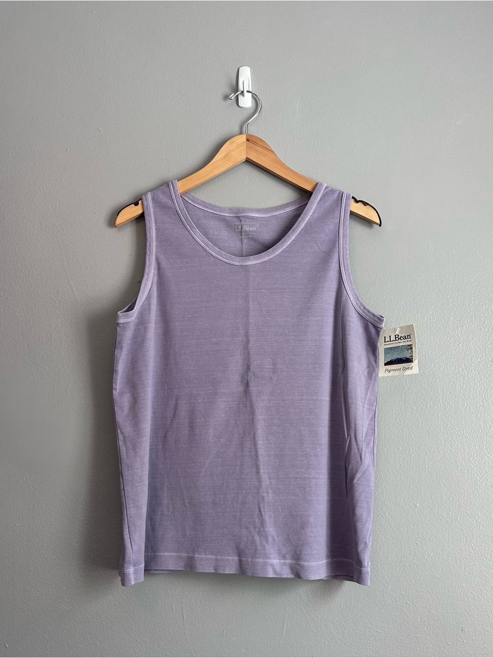 L.L. Bean Women's Light Purple Sleeveless Tank Top